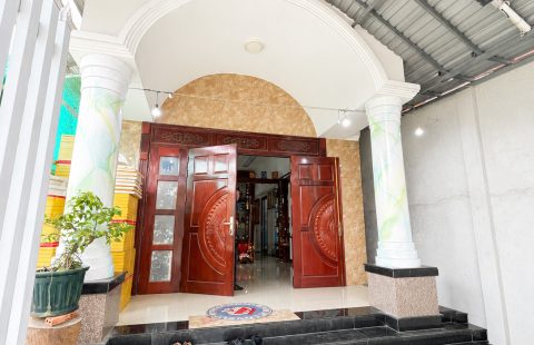 BÁN NHÀ ĐẸP TRẦN PHÚ KHU ĐTM HÀ TIÊN - TẶNG TOÀN BỘ NỘI THẤT BẰNG GỖ, CHỈ VIỆC DỌN VÀO Ở
